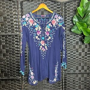 Johnny Was blue embroider red tunic floral rounded hemline artsy western